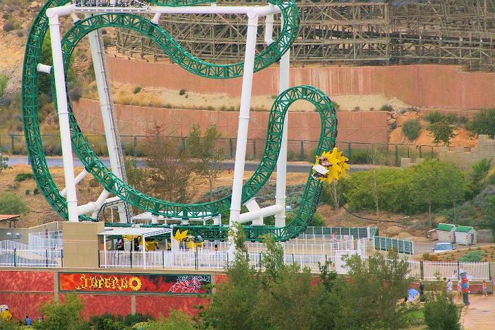 IMGP0214.JPG - Terra Mitica Theme Park 'Inferno' ride.