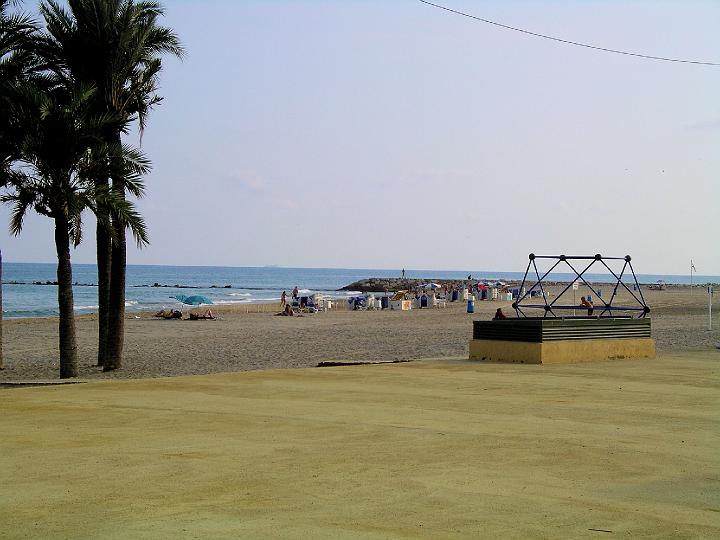 IMGP7513.JPG - Villajoyosa beach.